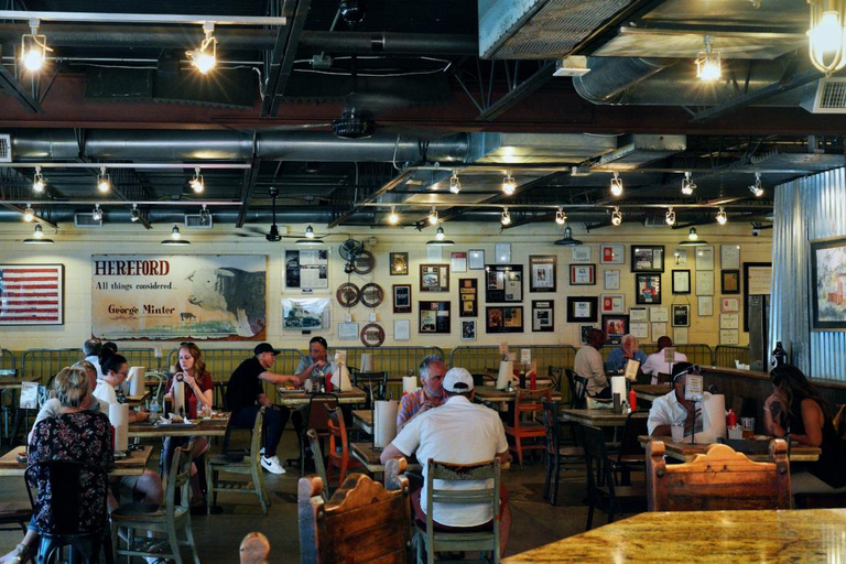 Dallas: 2 or 4-Hour Food & History Tour by Golf Cart Dallas: 4-Hour Food and History Tour by Golf Cart