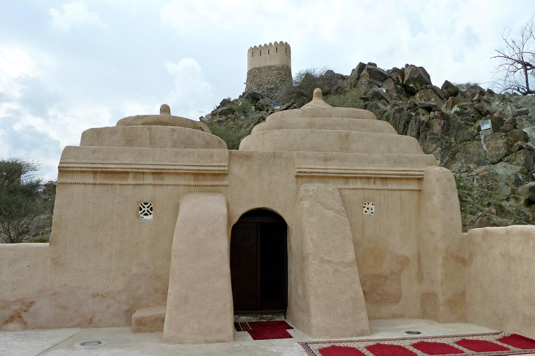 Desde Dubai: Tour de la ciudad de Fujairah por la Costa EsteTour de la ciudad de Fujairah por la costa este con almuerzo