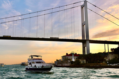 Istanbul: Bosphorus Yacht Cruise at Sunset with Snacks