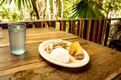 Playa del Carmen: ATV, Tirolina y Cenote con Comida