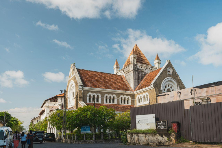 Colombo: Spice Garden Madu River, Cinnamon Island & Galle