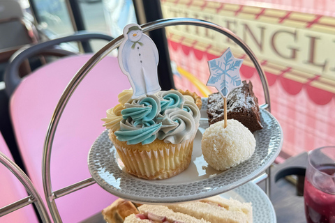 Londra: tour natalizio in bus con tè pomeridiano a tema SnowmanPonte superiore - Partenza da Londra