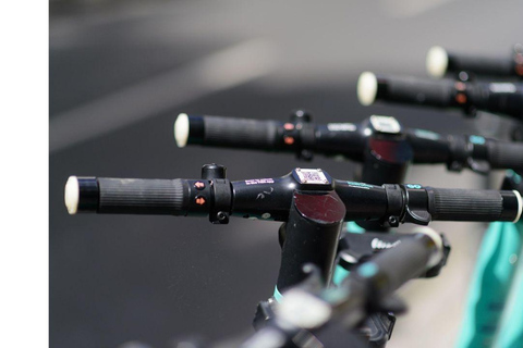 Discover Old Quebec in a different way - on an electric scooter 3h