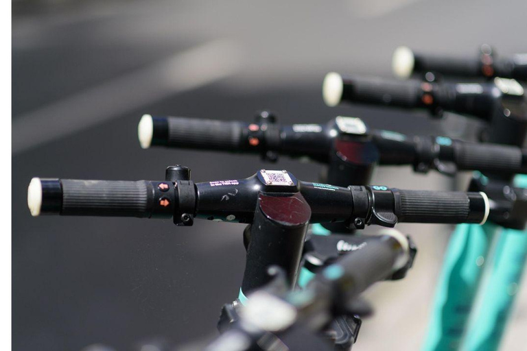 Discover Old Quebec in a different way - on an electric scooter 3h