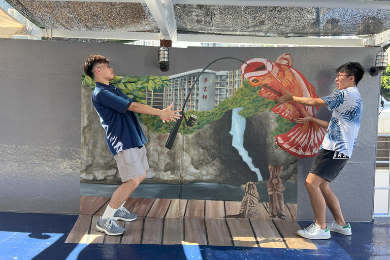 Hong Kong: Sampan Tour, Lamma Island, and Seafood Lunch