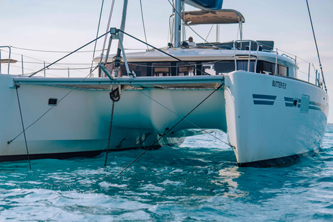 Z Zanzibaru: półdniowa wycieczka jachtemPółdniowa wycieczka luksusowym jachtem Z transferem z północy