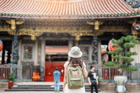 Taipei: City Highlights Private Sightseeing Tour with Guide - Image 2