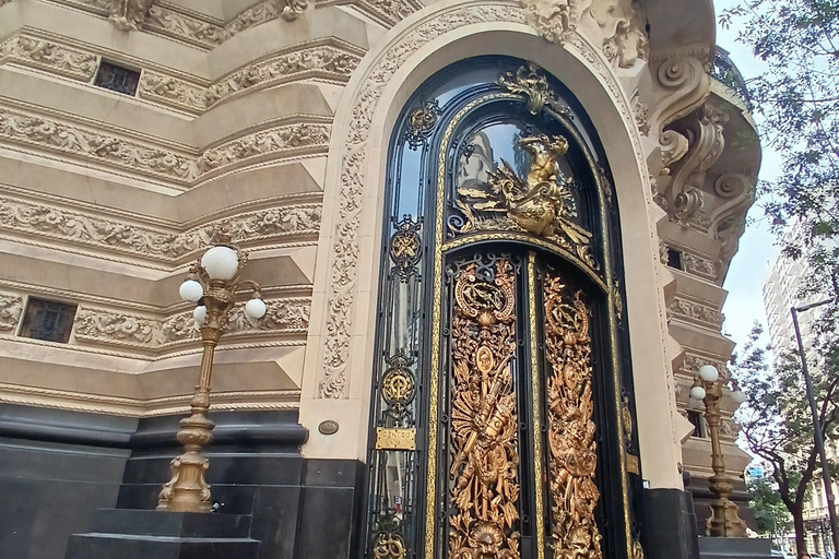 Retiro, spacer po belle epoque Buenos Aires. Sztuka i historiaRetiro, a walk through the belle epoque of Buenos Aires. Art and History