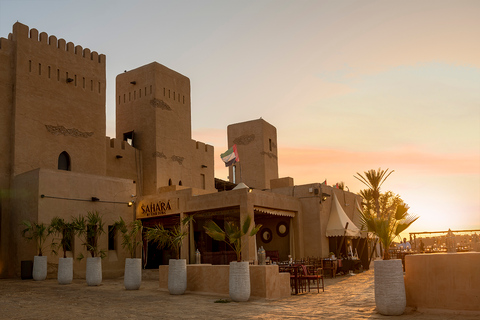 Dubaï : Excursion à la forteresse du désert du Sahara avec buffet et spectacle vivant