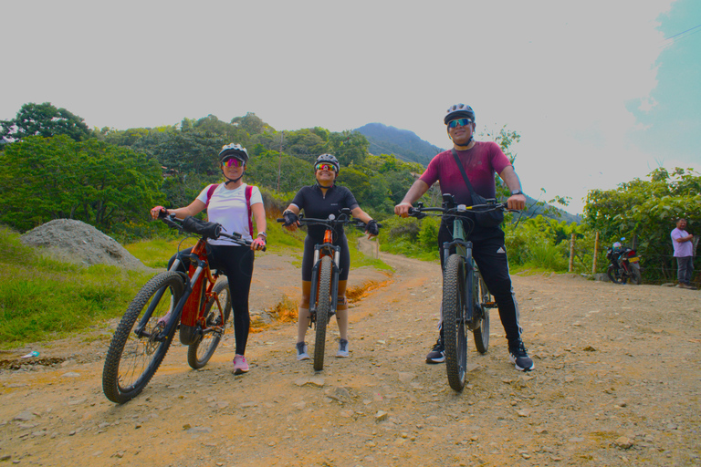 E-bike Tour: Hacienda, Viewpoint & Waterfall, Cali Ebike Tour "Paradise Road", viewpoint, hacienda el paraiso