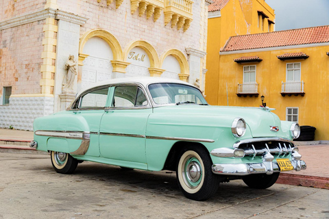 Take a ride in a vintage car and snap some photos in Cartagena de Indias Vintage car ride with a photo shoot