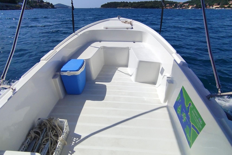Dubrovnik: Rent a fun and easy to use boat without license 8 hours - Without pickup