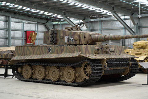 Cairns: Australian Armour &amp; Artillery Museum med transfer