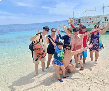 Boracay: Parasailing, Island Hopping, ATV Ride and Kawa Bath