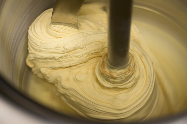 Florence: Pizza and Gelato Experience with Unlimited Wine