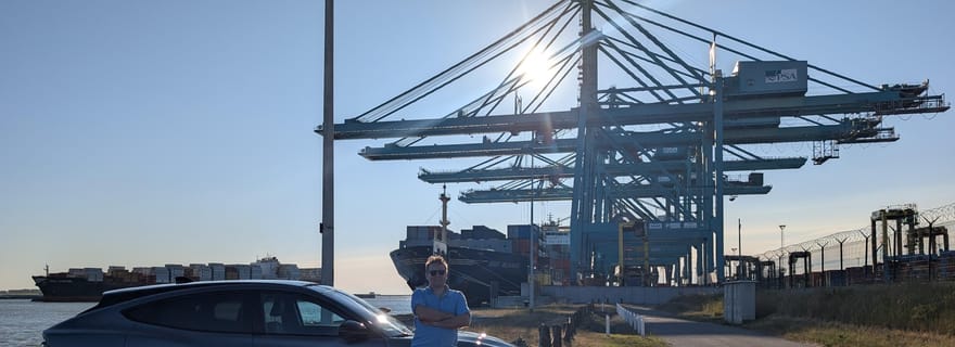 Anvers : visite privée du port avec un guide expert et une voiture