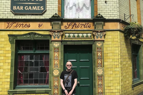 Manchester: Guided Walking Tour of Historic Pubs & City