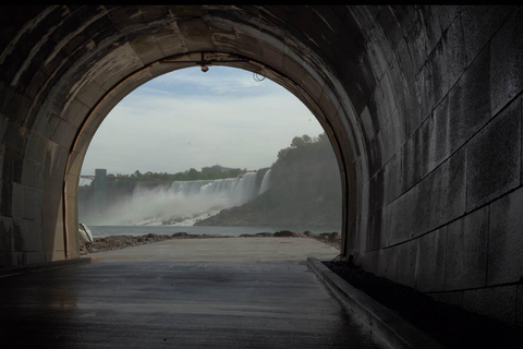 Chutes du Niagara : Visite en petit groupe avec dégustation de vin et croisière