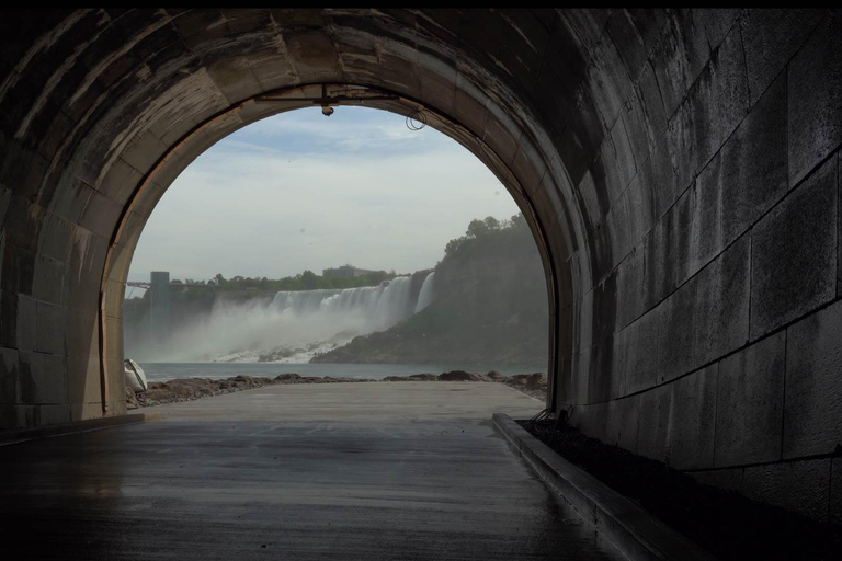 Niagara watervallen: Tour in kleine groep met wijnproeverij en rondvaart