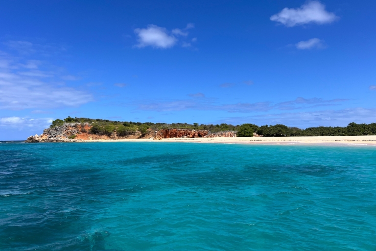 St. Martin: Catamaran Snorkel Cruise with Open Bar and Lunch