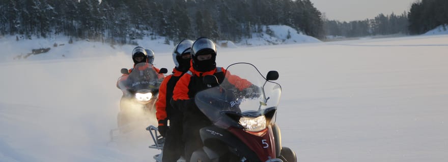 Helsinki : excursion en motoneige avec déjeuner et transferts