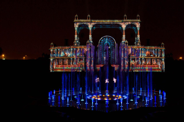 New Delhi: Akshardham Exhibition, Light and Water Show Tour.New Delhi: Akshardham Tour with Guide and Driver.