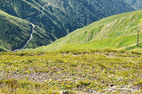 تبليسي: جولة جبال توشيتي لمدة 3 أيام مع وجبات الطعام والفندق