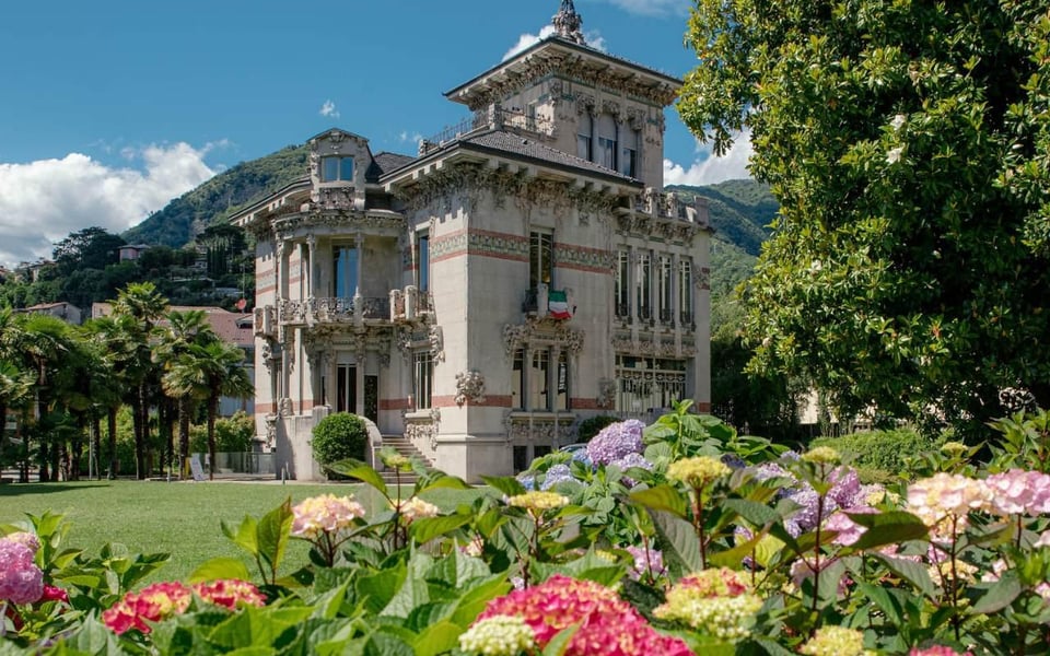 Ab Mailand: Zug zum Comer See, Fähre & Villa Bernasconi Ab Mailand: Zug zum ...