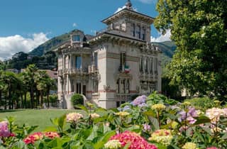 Ab Mailand: Zug zum Comer See, Fähre & Villa Bernasconi