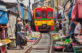 Mae Klong Zugmarkt & Schwimmender Markt: Private Tour
