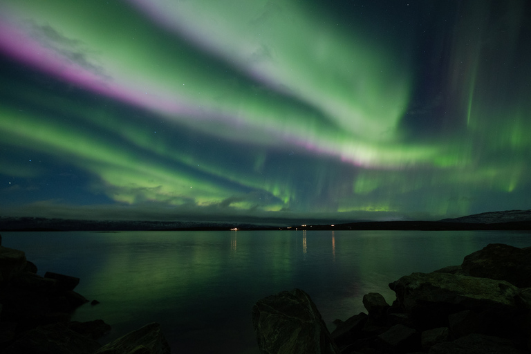 Abisko: Guided Autumn Aurora Chase with Hotel Transfers