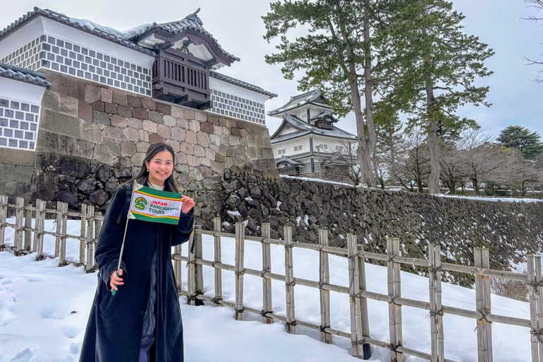 Discover Kanazawa: Market, Castle & Garden walk with a Local