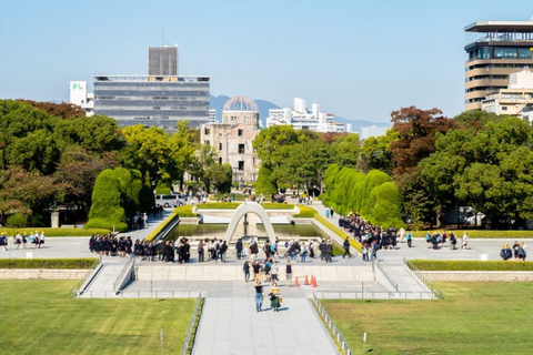 Osaka/Kyoto: Hiroshima&Miyajima Private Tour Luxury Vehicle
