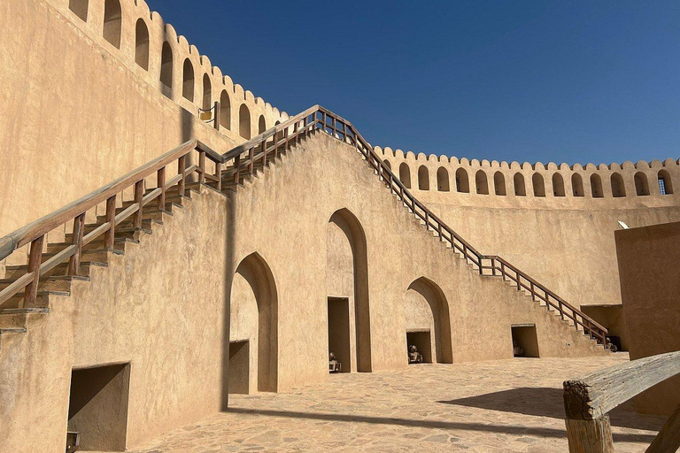 Muscat: Nizwa, Jabreen Castle & Bahla and more Sharing Tour
