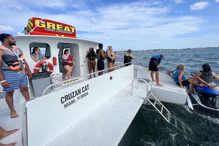 Miami : Croisière aventure avec Jetski, Tubing et boissonsForfait pour 8 personnes : Tour avec essence et frais de port de plaisance