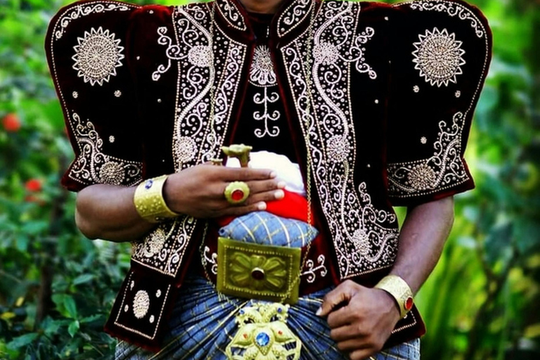 Colombo or Kandy: Traditional Dress & Photography Session