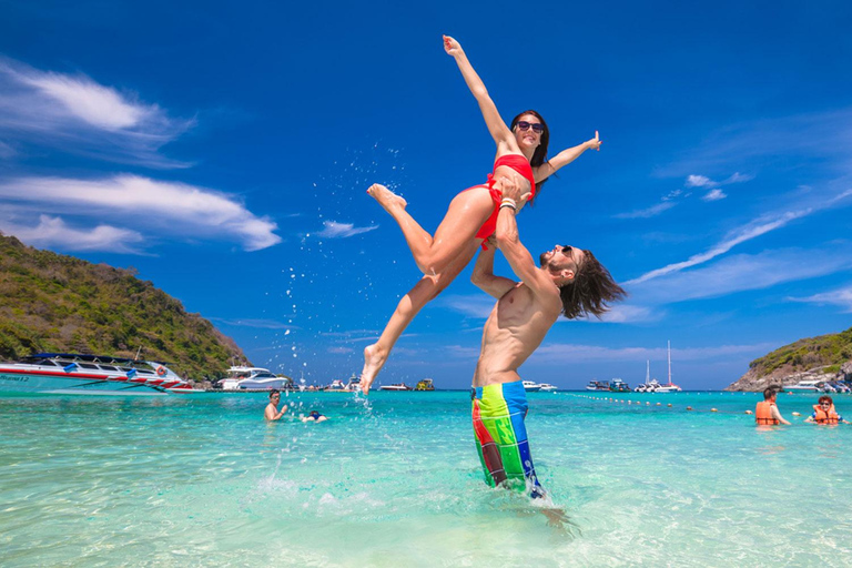 Tour en lancha rápida por las islas Coral y Racha