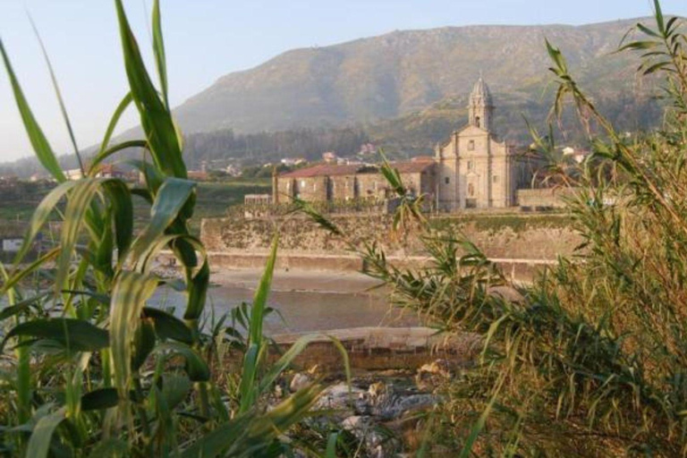 Desde Oia: Tour guiado a pie de 9 días por el Camino de Santiago