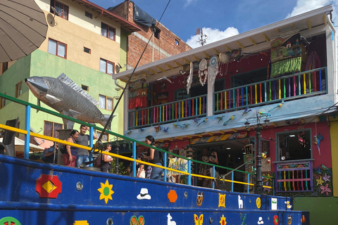 جولة غواتابي: ألتو ديل تشوتشو، وبيدرا ديل بينيول، والغداء، والمزيد