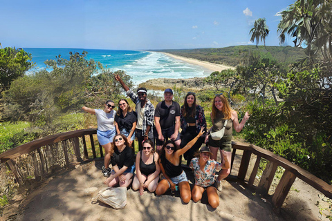 Isola di North Stradbroke: Escursione di un giorno con la fauna selvatica e la spiaggia8:30 YHA Brisbane City Servizio di prelievo