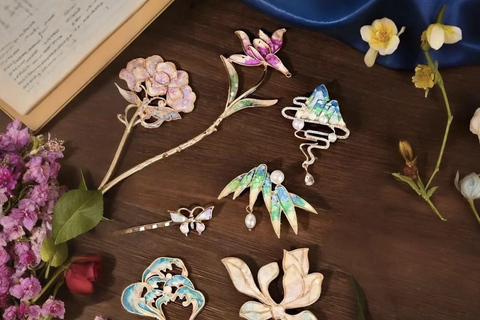 Shanghai: Mother-of-Pearl Jewelry Workshop