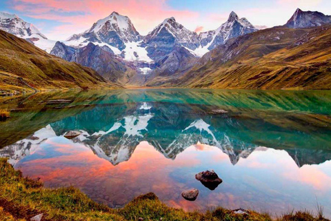 Ancash: Huayhuash fast trekking/Laguna de Carhuacocha :8D-7N