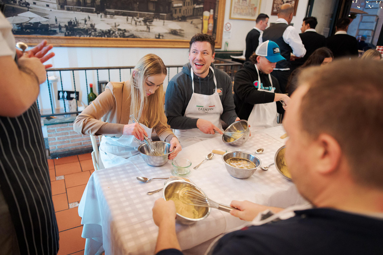 Rome: Pizza and Tiramisu Cooking Class near Piazza Navona