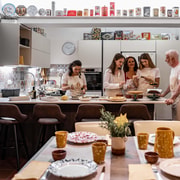 La Spezia: Pasta & Tiramisu Class in a Local Home