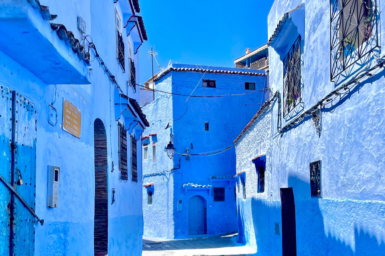 Chefchaouen: Hidden Gems Guided Tour with Mint Tea Private walking tour
