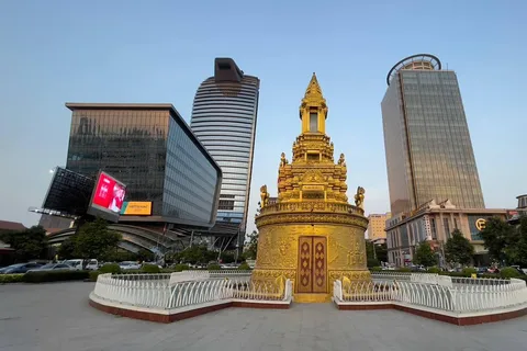 Phnom Penh: Walking Highlight City Tour