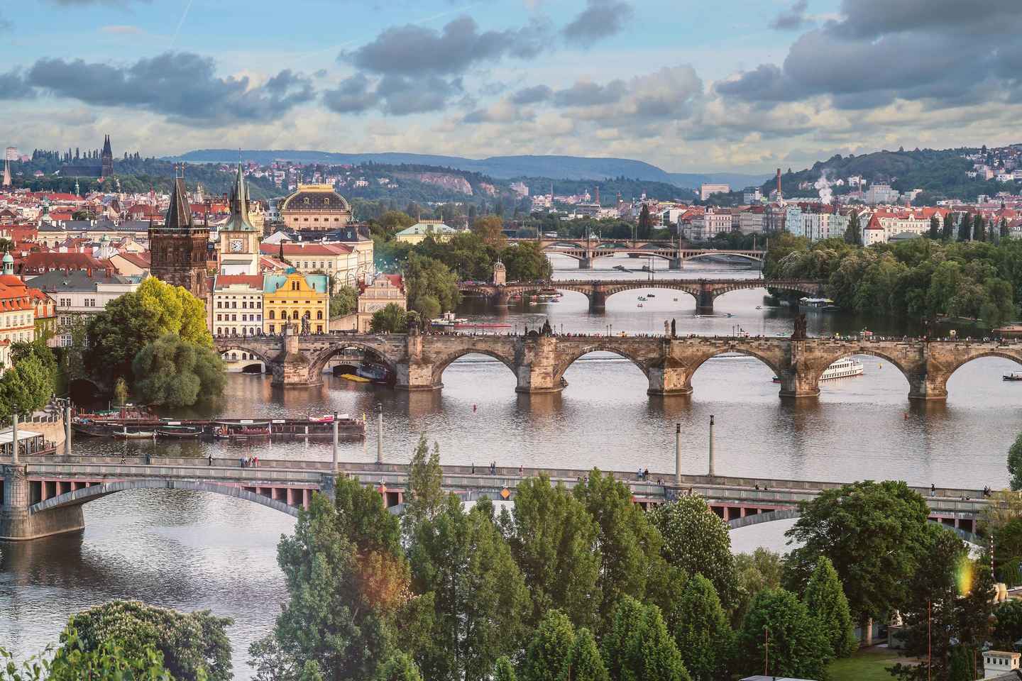 From Vienna: Day Trip to Prague and Brno with Transfer