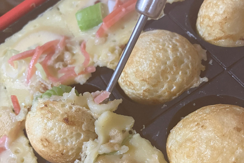 Nagoya: Let's have fun making the very popular takoyaki!