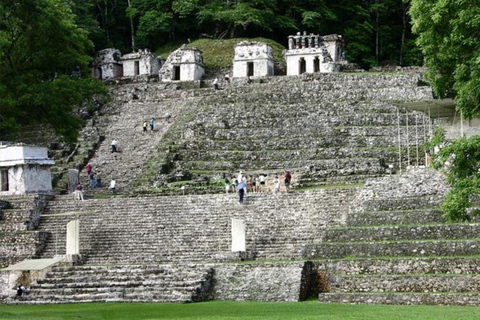 Sites archéologiques de Bonampak et de Yaxchilan et jungle