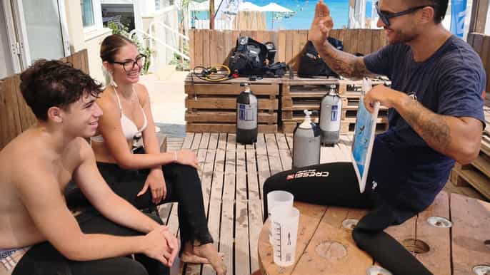 Malta: Experiência de Mergulho para Iniciantes - Mergulhador Básico